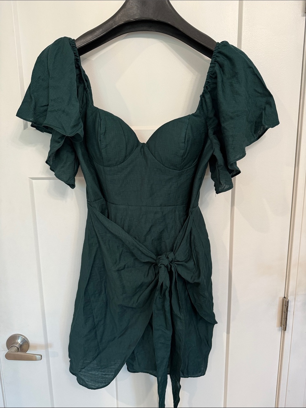 Selfie Leslie | Aphrodite Molded Bust Angel Sleeve Wrap Dress | Large NWT